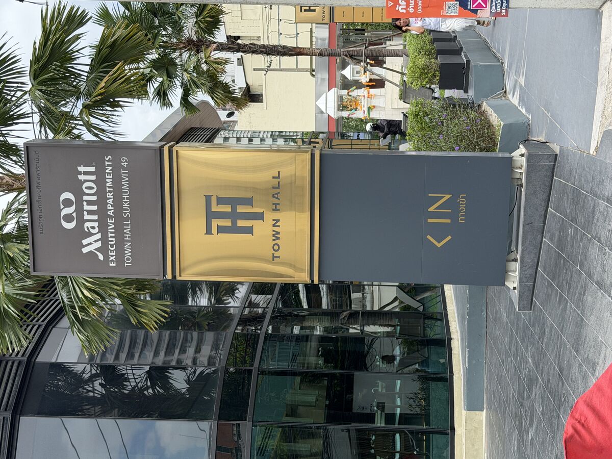 Marriott Executive Apartments Bangkok Townhall Sukhumvit on Sukhumvit Soi 49 Bangkok - photo 1
