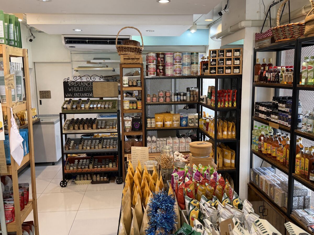 Radiance Wholefoods on Sukhumvit Soi 49 Bangkok - photo 4